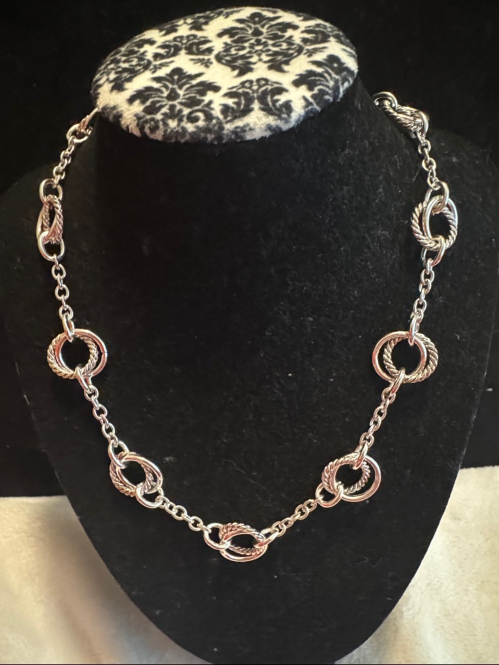 Lauren Ralph Lauren Silver-Tone Textured Linked Circle Necklace